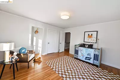 35 Ross Cir, Oakland, CA 94618 - Photo 29