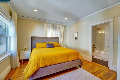 2038 2040 Lakeshore, Oakland, CA 94606 - Photo 21