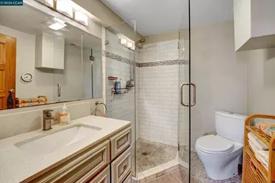 2038 2040 Lakeshore, Oakland, CA 94606 - Photo 29