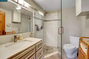 2038 2040 Lakeshore, Oakland, CA 94606 - Photo 29