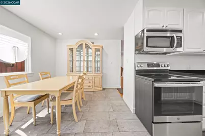 3585 Esperanza Drive, Concord, CA 94519 - Photo 11