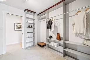 6277 Wood Dr, Oakland, CA 94611 - Photo 35