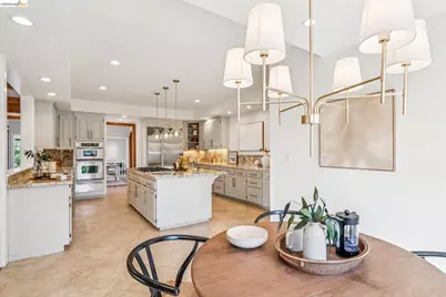 6277 Wood Dr, Oakland, CA 94611 - Photo 21