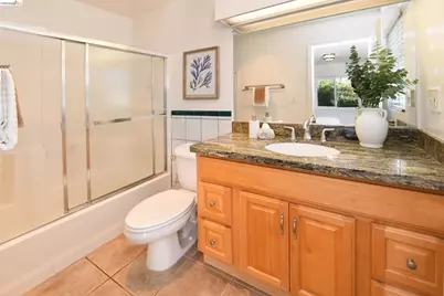 2300 Ashby Ave, Berkeley, CA 94705 - Photo 21