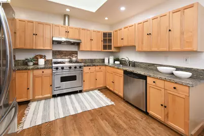 2300 Ashby Ave, Berkeley, CA 94705 - Photo 9