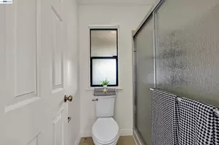 34246 Arizona St, Union City, CA 94587 - Photo 25