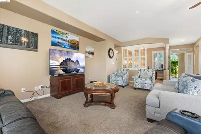 1063 Waterwood Dr, Rio Vista, CA 94571 - Photo 9