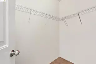 6280 Rocky Point Ct, Oakland, CA 94605 - Photo 19