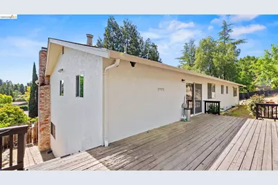 1159 Everett Ct, Concord, CA 94518 - Photo 25