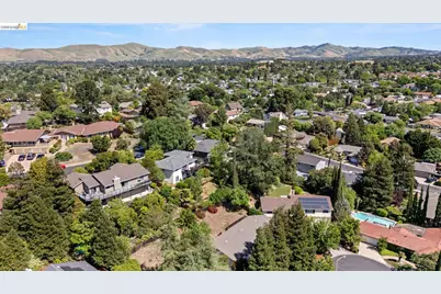 1159 Everett Ct, Concord, CA 94518 - Photo 37