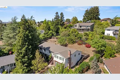 1159 Everett Ct, Concord, CA 94518 - Photo 3