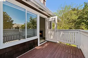 60 Marina Lakes Dr, Richmond, CA 94804 - Photo 27