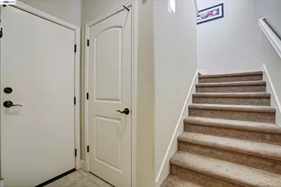 576 Heligan Ln #2, Livermore, CA 94551 - Photo 5