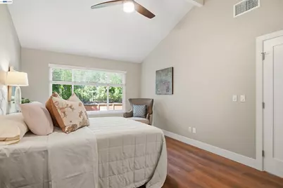 4350 Columbine Dr, Pleasanton, CA 94588 - Photo 23
