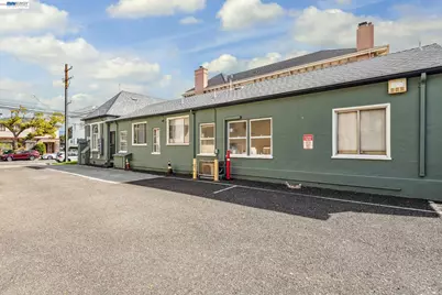 2242 Santa Clara Ave, Alameda, CA 94501 - Photo 9