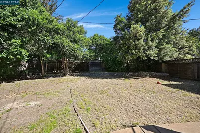 1402 Canterbury Dr, Fairfield, CA 94533 - Photo 29