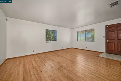 1402 Canterbury Dr, Fairfield, CA 94533 - Photo 5