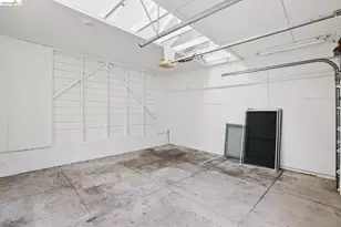 216 John St, Oakland, CA 94611 - Photo 31