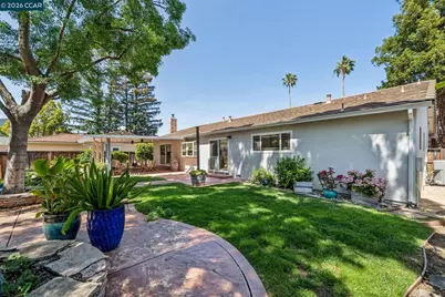 152 Regency Dr, Clayton, CA 94517 - Photo 41