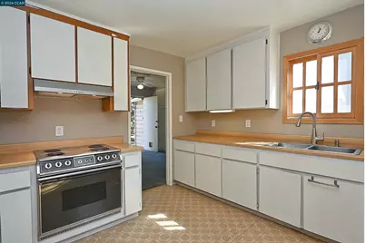 2480 Buena Vista Ave, Walnut Creek, CA 94597 - Photo 17