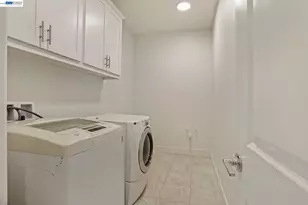 3195 Paxton St, Lathrop, CA 95330 - Photo 33