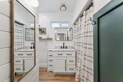 1720 Auseon Ave, Oakland, CA 94621 - Photo 23