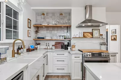 1720 Auseon Ave, Oakland, CA 94621 - Photo 19