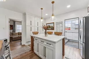 1720 Auseon Ave, Oakland, CA 94621 - Photo 17