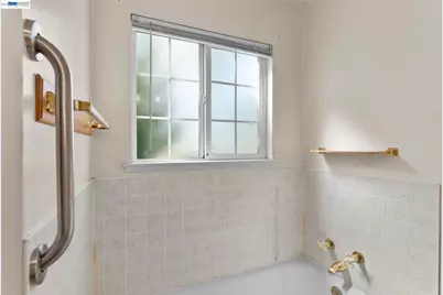 35446 Cleremont Dr, Newark, CA 94560 - Photo 31