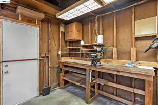 35446 Cleremont Dr, Newark, CA 94560 - Photo 43