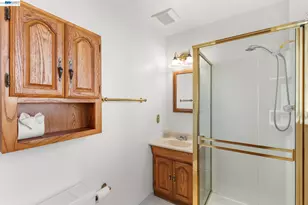 35446 Cleremont Dr, Newark, CA 94560 - Photo 19