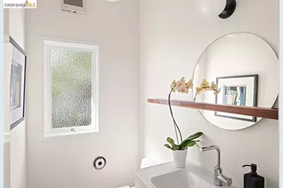 450 Vermont Ave, Berkeley, CA 94707 - Photo 17