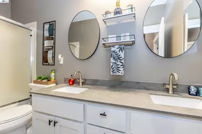 228 1st St, Benicia, CA 94510 - Photo 21