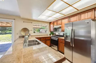 2142 Redwood Rd, Hercules, CA 94547 - Photo 11