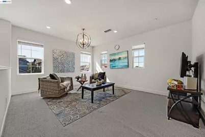 1710 Flora Way, Tracy, CA 95376 - Photo 15