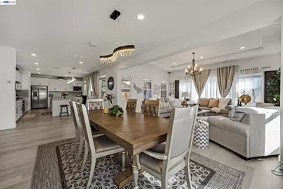 1710 Flora Way, Tracy, CA 95376 - Photo 9