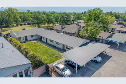 5570 Mountain View, Redding, CA 96003 - Photo 1