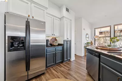 1143 66th St, Oakland, CA 94608 - Photo 21