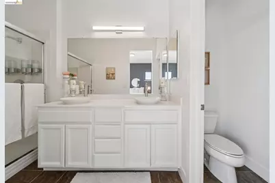 1143 66th St, Oakland, CA 94608 - Photo 27