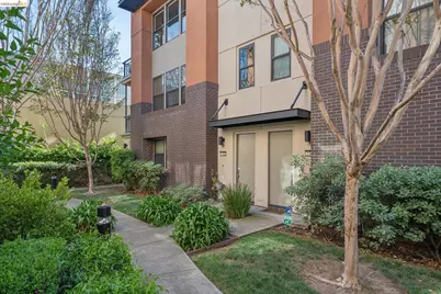 1143 66th St, Oakland, CA 94608 - Photo 3