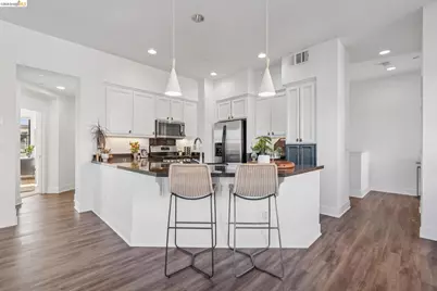 1143 66th St, Oakland, CA 94608 - Photo 17