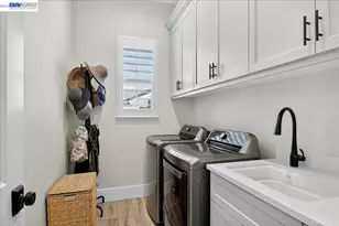 1560 Empire, Lodi, CA 95242 - Photo 27