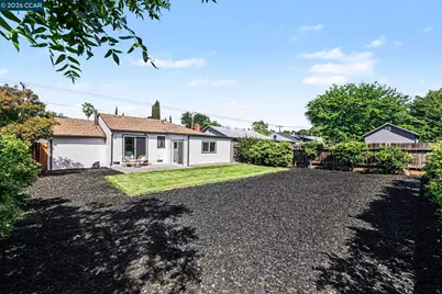 2840 Mount Diablo St, Concord, CA 94518 - Photo 23