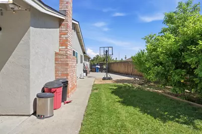 1004 Thomas Ct, Antioch, CA 94509 - Photo 35