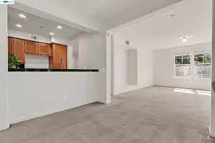 10863 Packard St, Oakland, CA 94603 - Photo 11