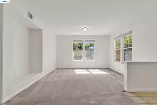 10863 Packard St, Oakland, CA 94603 - Photo 5