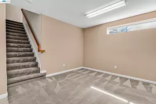 10863 Packard St, Oakland, CA 94603 - Photo 23