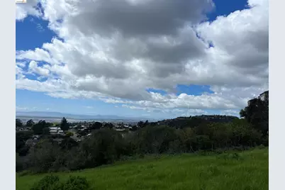 14381 Skyline Blvd, Oakland, CA 94619 - Photo 7