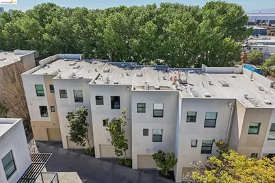 23 City Limits Cir, Emeryville, CA 94608 - Photo 29