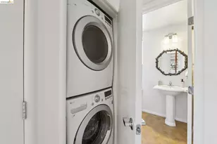 23 City Limits Cir, Emeryville, CA 94608 - Photo 15